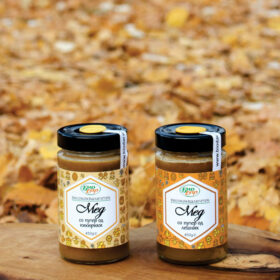 Мед со путер од лешник